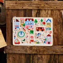 Vilac Labyrinthe Magnétique Ma Petite Ville -Vilac Jouets Soldes Magasin 7628 vilac labyrinthe magnetique petite ville ingela p arrhenius 2